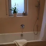Familienfreundliche Und Moderne Mit Balkon * Heitersheim