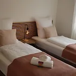 Familienfreundliche Und Moderne Mit Balkon * Heitersheim