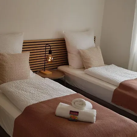 Familienfreundliche Und Moderne Mit Balkon * 하이터스하임